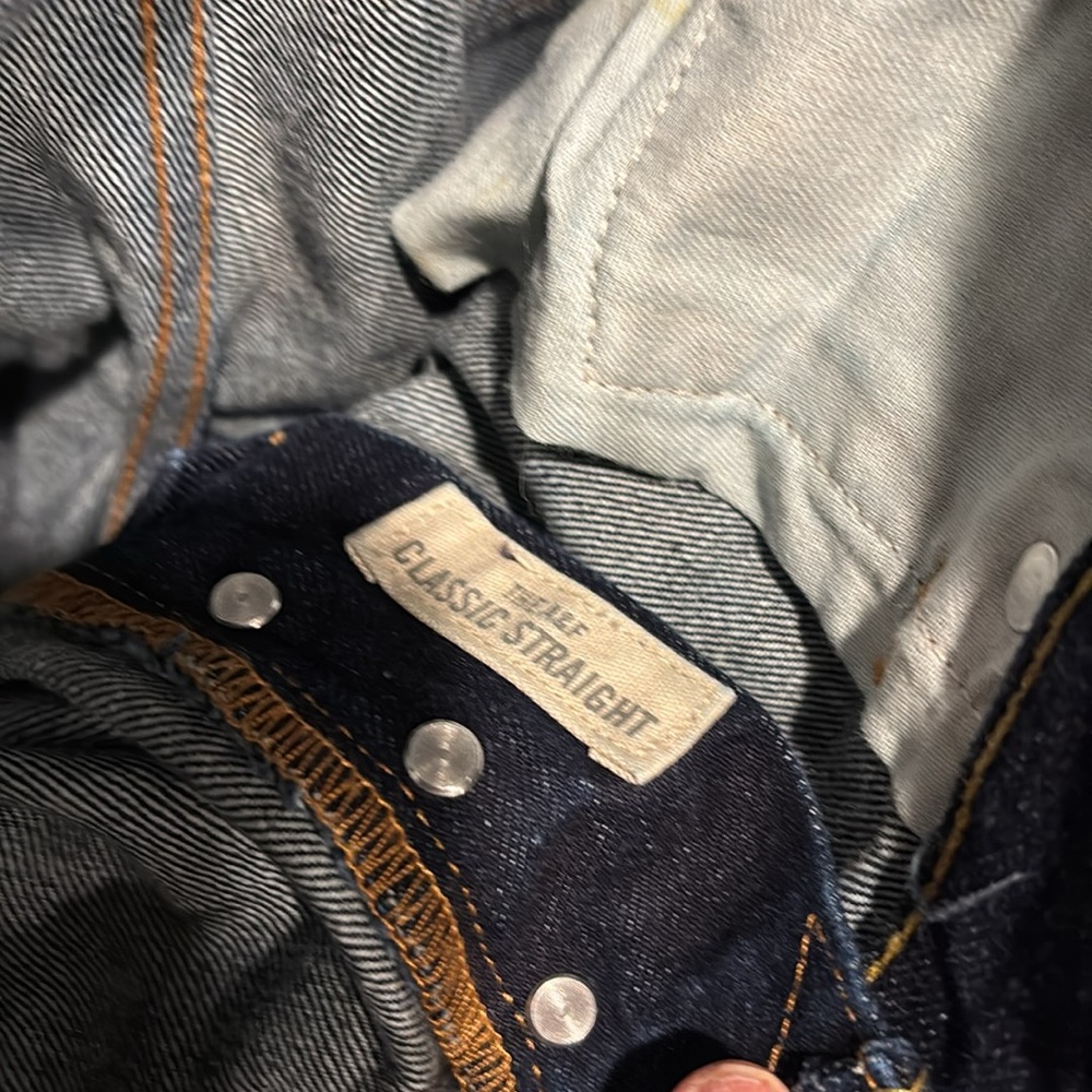 Abercrombie and Fitch men’s classic straight jeans in a dark blue wash 36/32 - Picture 6 of 7